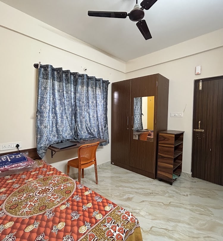 pg in bangalore, paying guest in bangalore, pgs in bangalore, pg near bangalore, luxury pg in bangalore, luxury pgs in bangalore, best pg in bangalore, executive pg in bangalore, posh pg in bangalore, mens pg in bangalore
